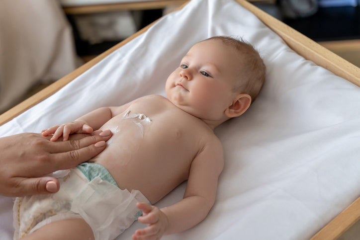 Premiers soins de bébé : devenez parents en toute confiance
